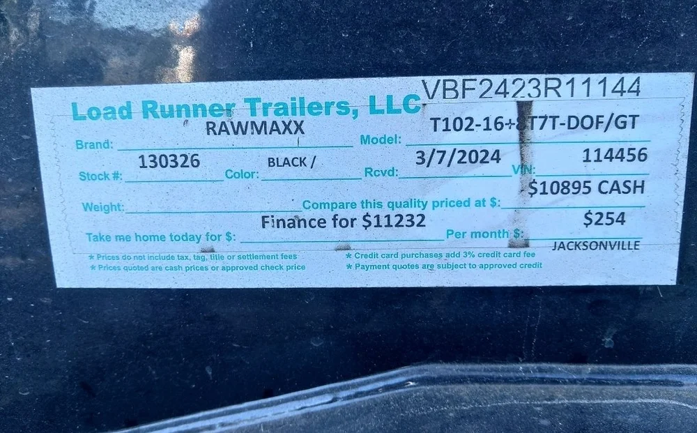 Defect on RawMaxx trailer sold by Load Runner Trailers, LLC — photo 1